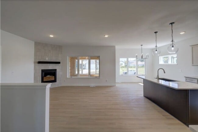 Building Photo - 801 Vineyard Ct