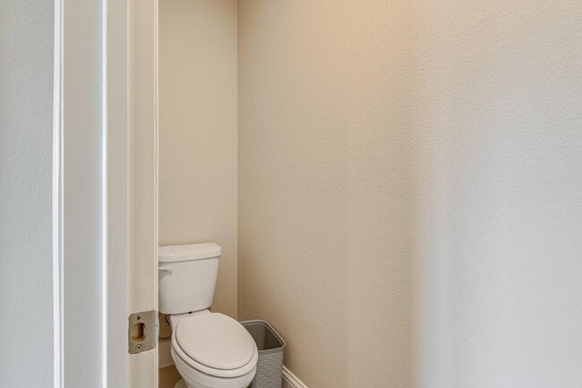 Building Photo - 723 Williams Wy