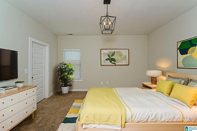 Building Photo - 98 Kings Wy