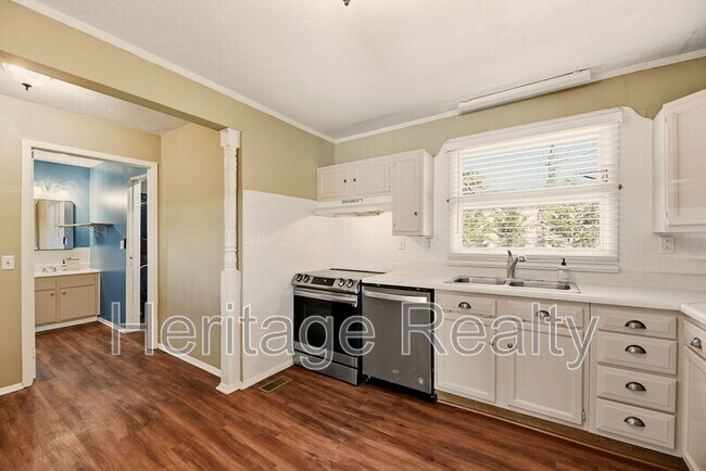 Building Photo - 1309 Huntington Rd SW