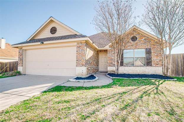 Primary Photo - 121 Price Cir