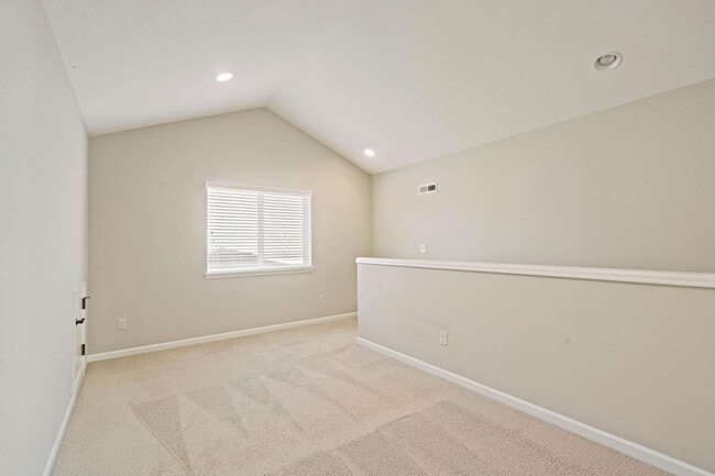 Building Photo - Spacious 4-bdrm/3-bath in North Bethany—$5...