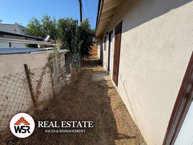 Building Photo - Fully Renovated 3BD/1.5BA House | Eucalyptus Ave, Moreno Valley