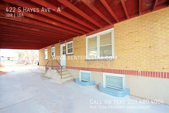 Building Photo - 422 S Hayes Ave