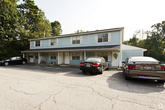 Building Photo - Lakeview Townhouse Apartments