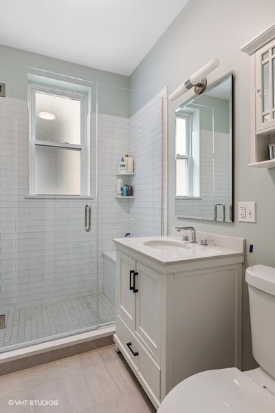 Building Photo - 935 Judson Ave