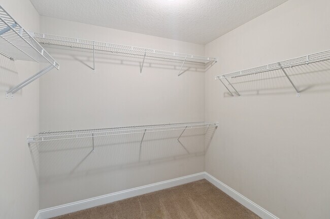 Building Photo - 608 Piedmont Ave