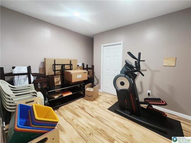 Building Photo - 8858 Pathfinder Rd