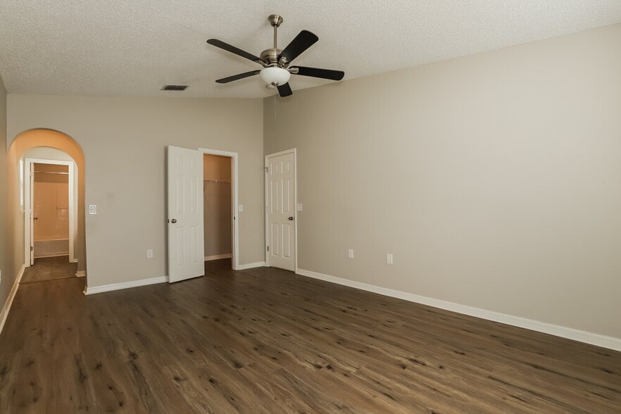 Building Photo - 4715 Little Denise Ct