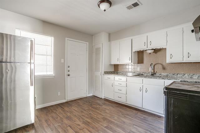 Building Photo - 2519 Normont Cir