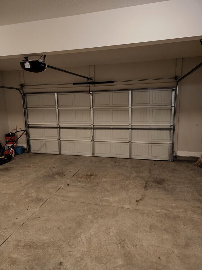 Building Photo - 3075 Margot Ln