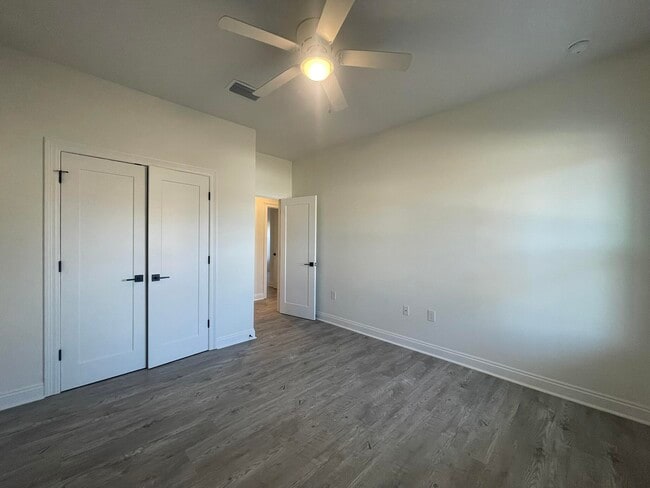 Building Photo - 5448 Jenee Ct