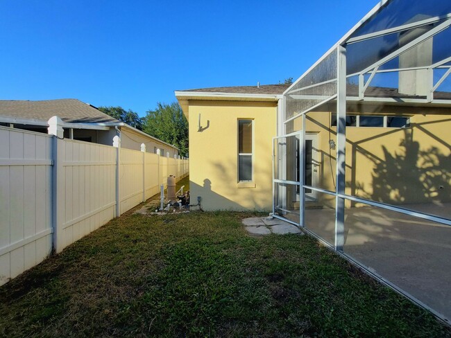 Building Photo - Beautiful 4 Bedroom, 4 Bathroom Home in Da...