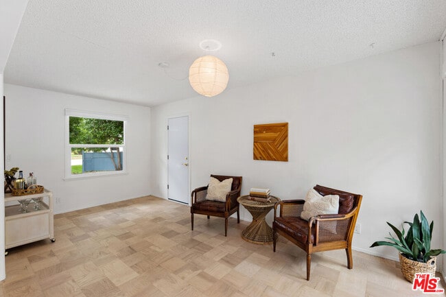 Building Photo - 22736 Cantlay St
