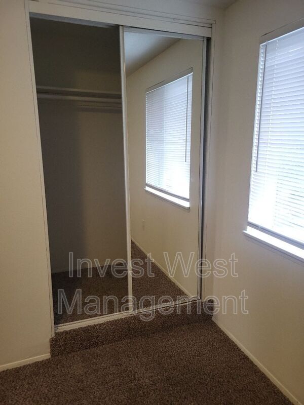 Building Photo - 9031 N Saint Louis Ave