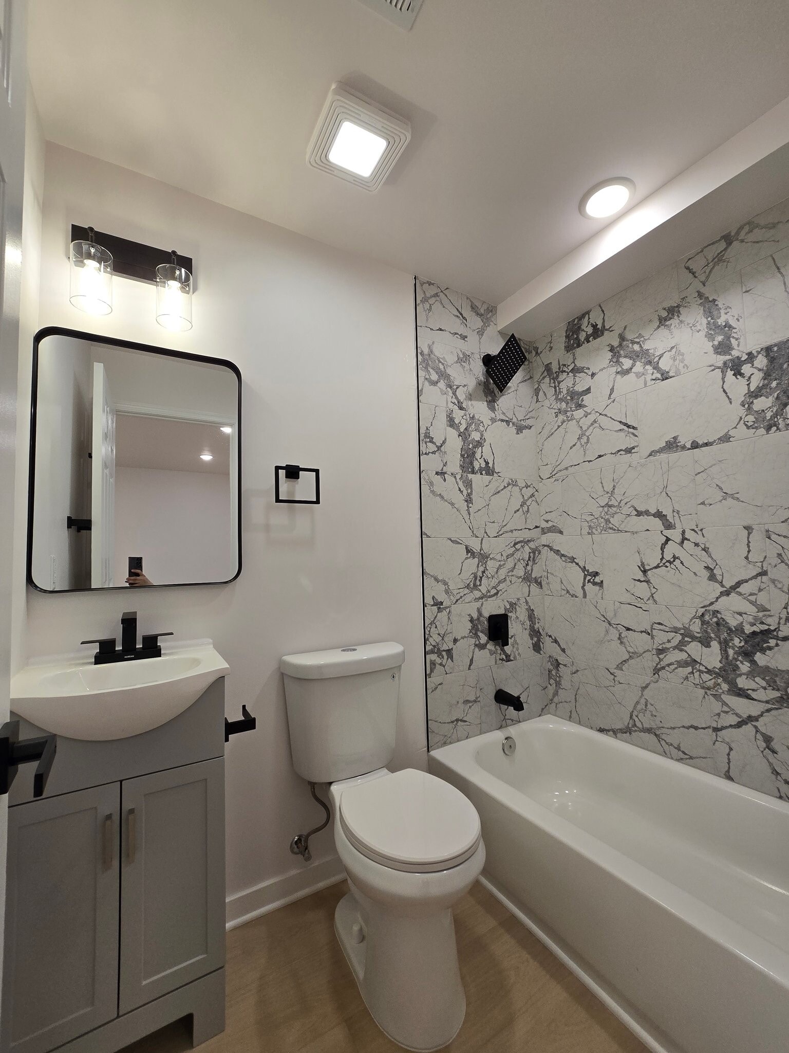 Building Photo - 198 S Court St