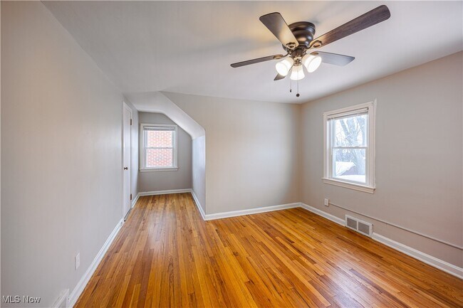 Building Photo - 23211 Fernwood Dr