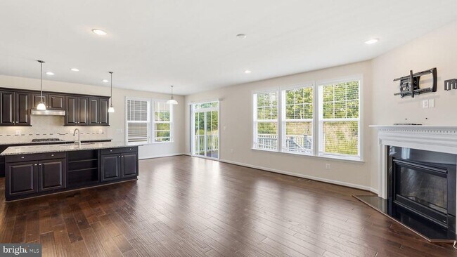 Building Photo - 424 Alder Dr