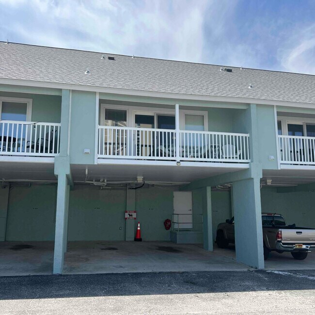Building Photo - 336 Fort Pickens Rd