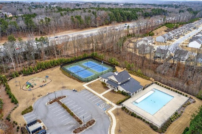 Building Photo - 5377 Fountainhead Ln