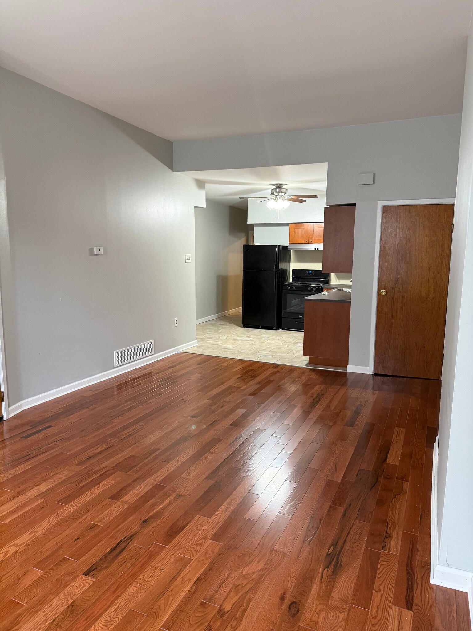 Building Photo - 1217 Snyder Ave