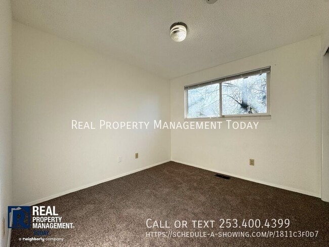 Building Photo - 4502 76th Ave W