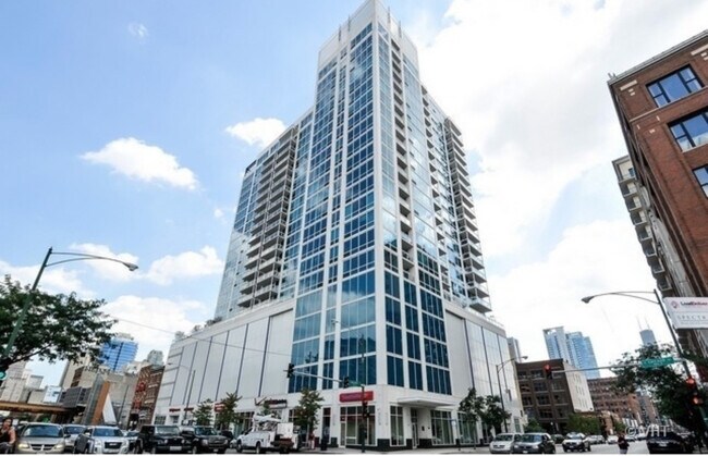 Building Photo - 757 N Orleans St