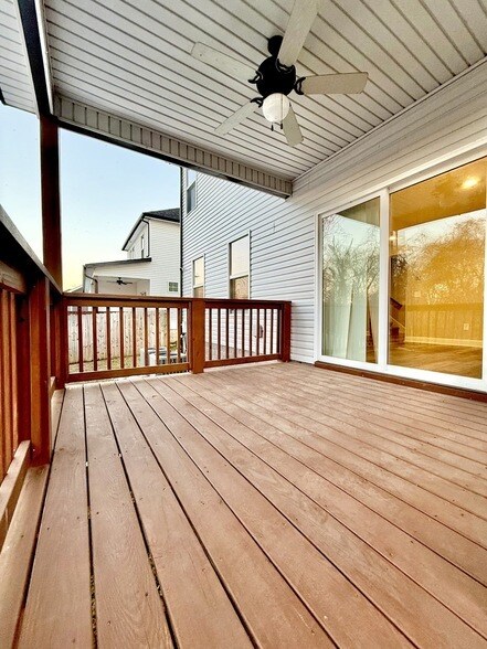 Building Photo - 451 Kinslow Ct