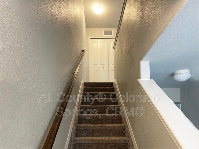 Building Photo - 862 Technology Ct