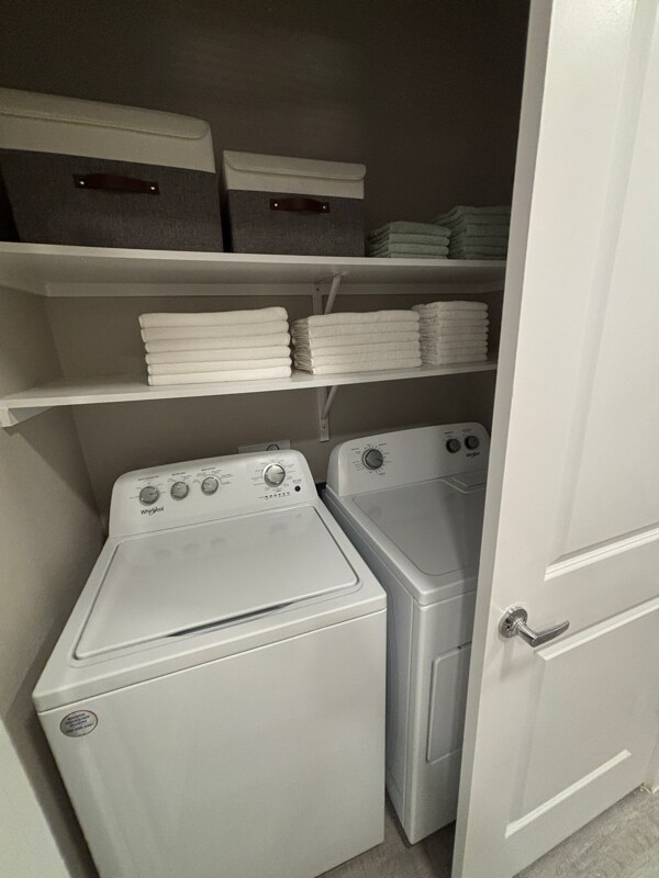 Building Photo - 502 Commercial Lp