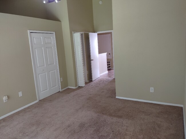 Building Photo - 30013 Granda Hills Ct