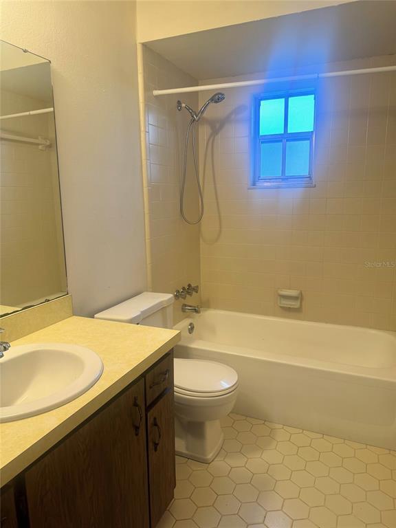 Building Photo - 1438 E 1st Ave