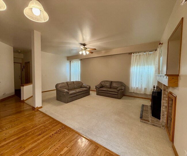 Building Photo - 34242 N Wineberry Ln