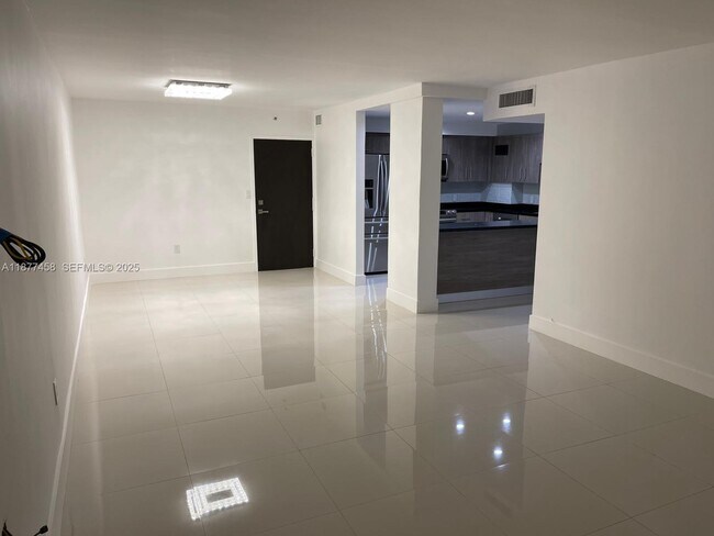 Building Photo - 2801 NE 183rd St