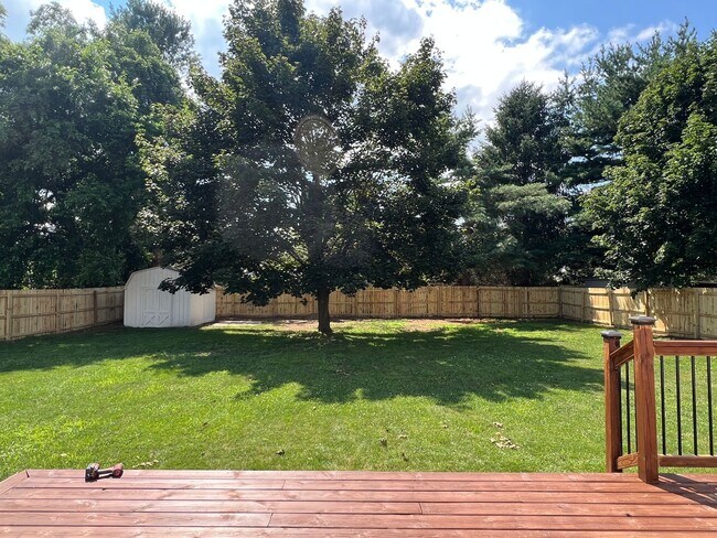 Building Photo - Spacious 4BD Home in Orchard Meadows | Finished Basement | Large Backyard