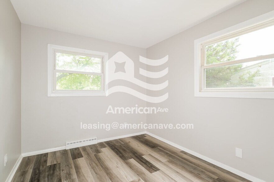 Building Photo - 11605 Larimore Rd