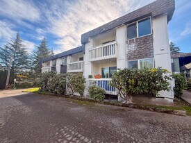 Building Photo - Towne South Apartments