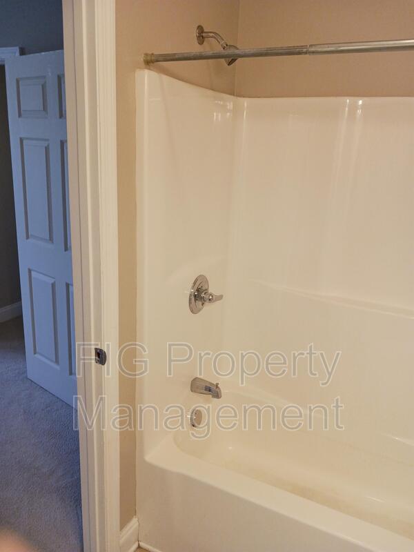 Building Photo - 129 Stonegate Cir