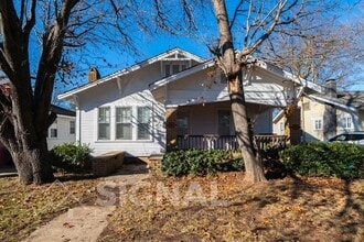 Building Photo - 1738 Damon St