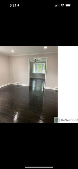 Building Photo - 1416 E Cold Spring Ln