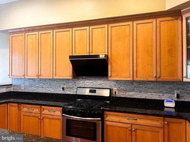 Building Photo - 6403 Velliety Ln