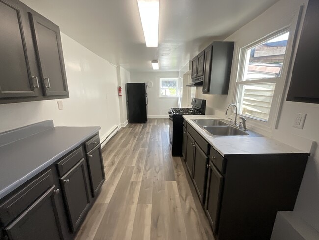 Building Photo - 430 Swatara St