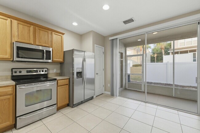 Building Photo - FREE DECEMBER**Beautiful 2 Bd 2 1/2 bath Corner unit in Wynchase!!NO APPLICATION FEES