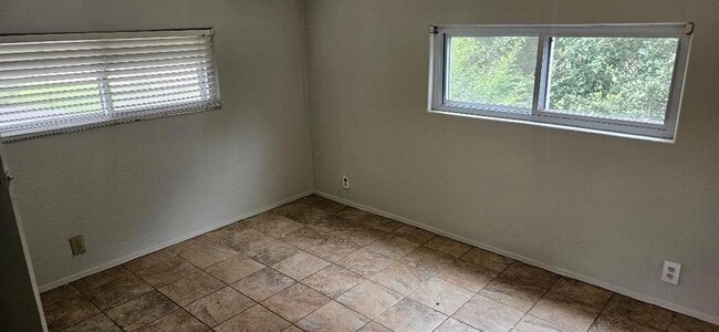 Building Photo - 5927 Moonmist Dr