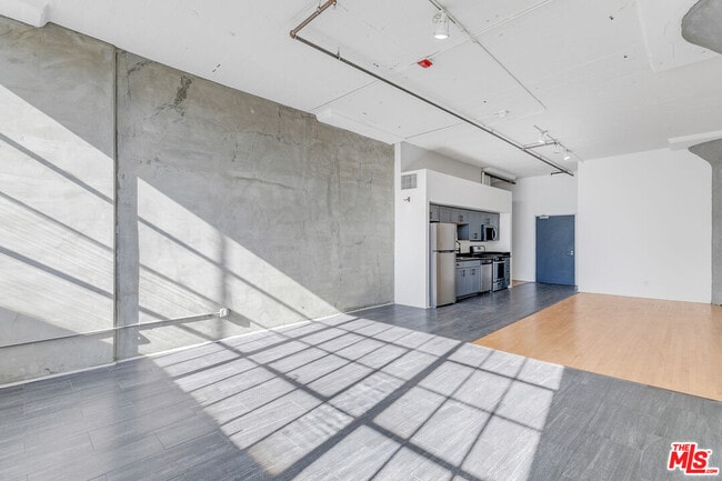 Building Photo - 420 San Pedro St