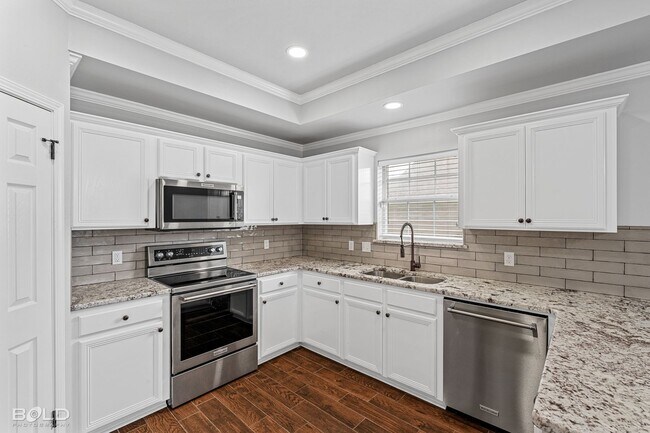 Building Photo - Check Out this 3 bed 2 bath in Bossier!!