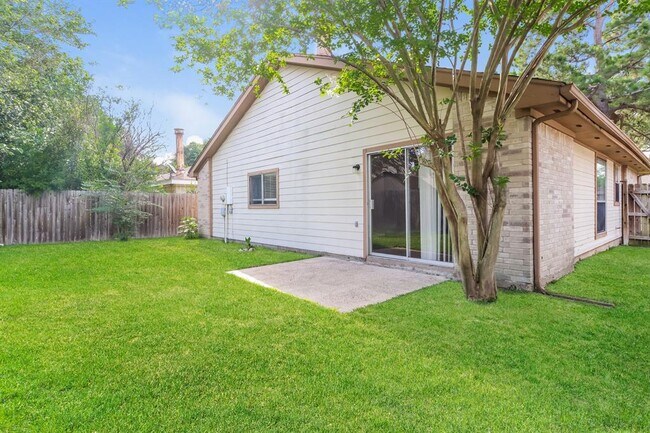 Building Photo - 10538 Waving Fields Dr