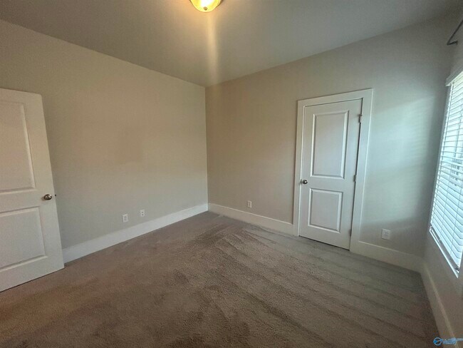 Building Photo - 177 Cherry Laurel Dr