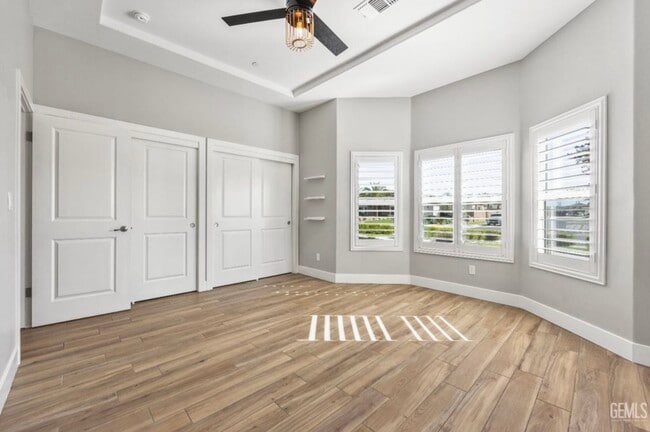Building Photo - 16612 Bellewood Pl