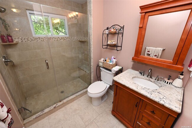 Building Photo - 316 Kimberly Pl